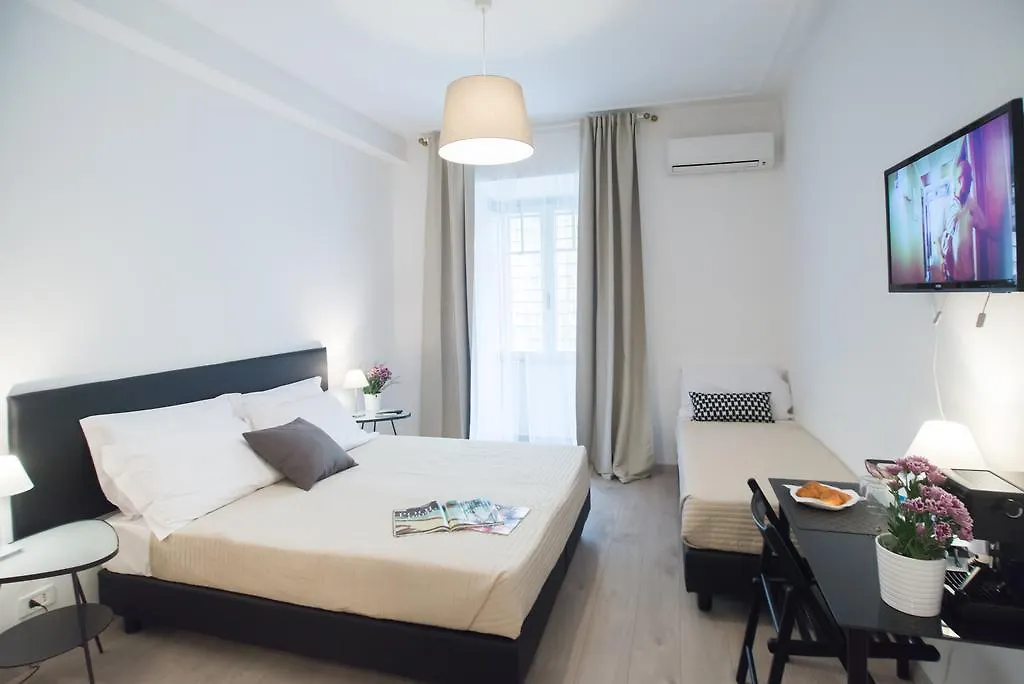 ** Bed & Breakfast Living Rome Vatican Italy